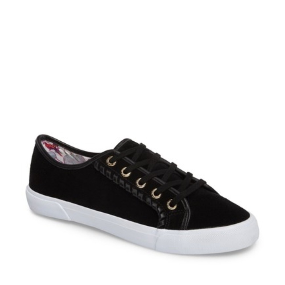 Jack Rogers Carter Canvas Sneakers